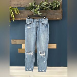 Alter’d State Jeans. Ceros. Size 26 (4) HR
Whiskering, fading, distressing. EUC